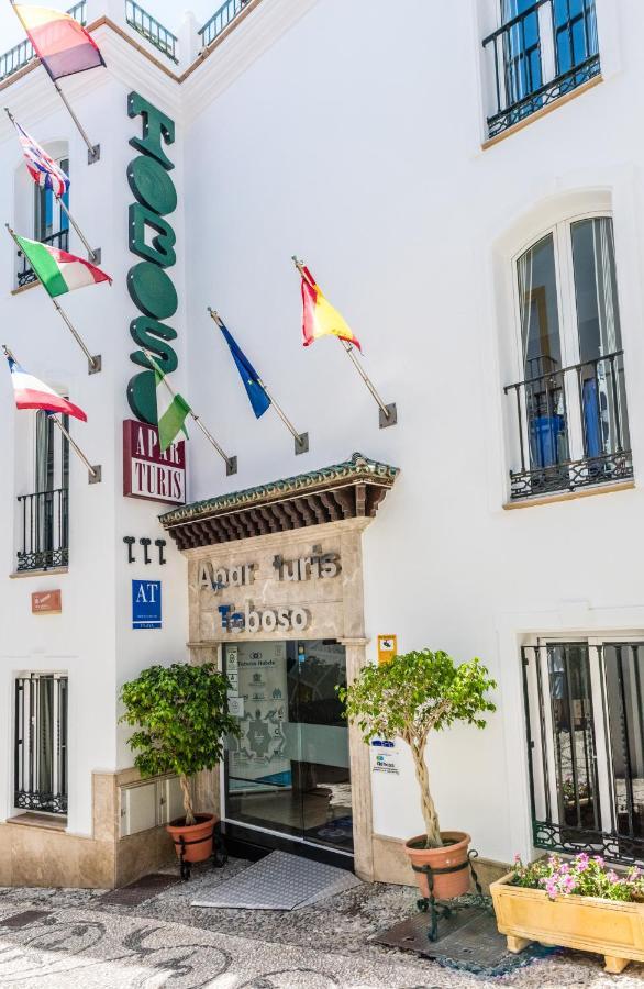 Toboso Apar - Turis Hotel Nerja Bagian luar foto