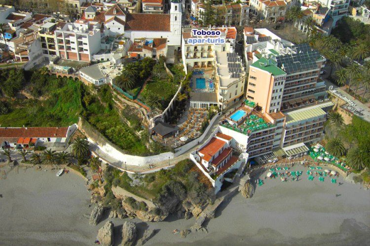 Toboso Apar - Turis Hotel Nerja Bagian luar foto